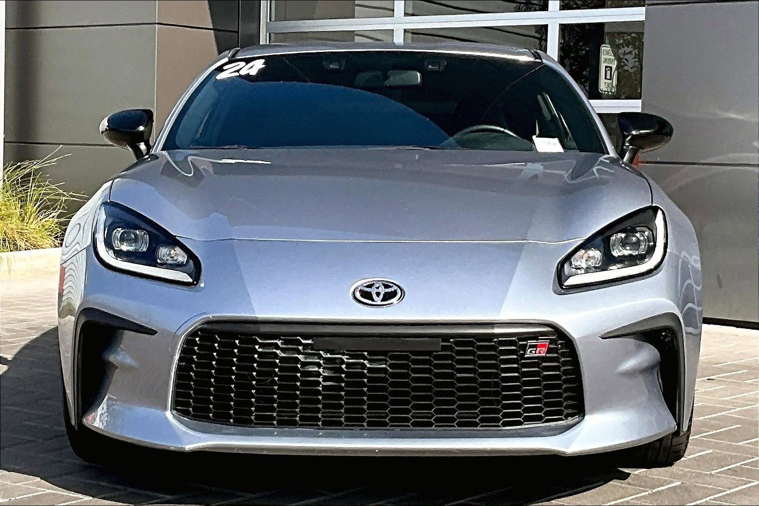 Used 2024 Toyota GR86 Premium image 2