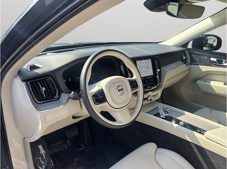 Used 2024 Volvo XC60 B5 Ultimate AWD/4WD image 6