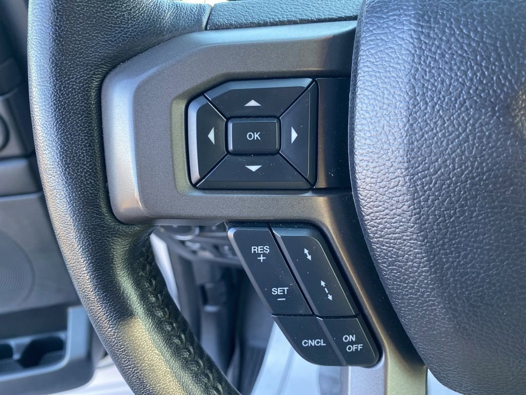 Used 2018 Ford Expedition Max XLT w/ Equipment Group 202A AWD/4WD image 16