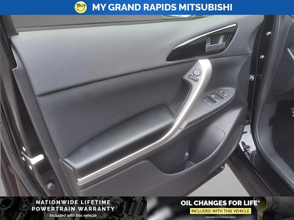 New 2025 Mitsubishi Eclipse Cross ES image 6