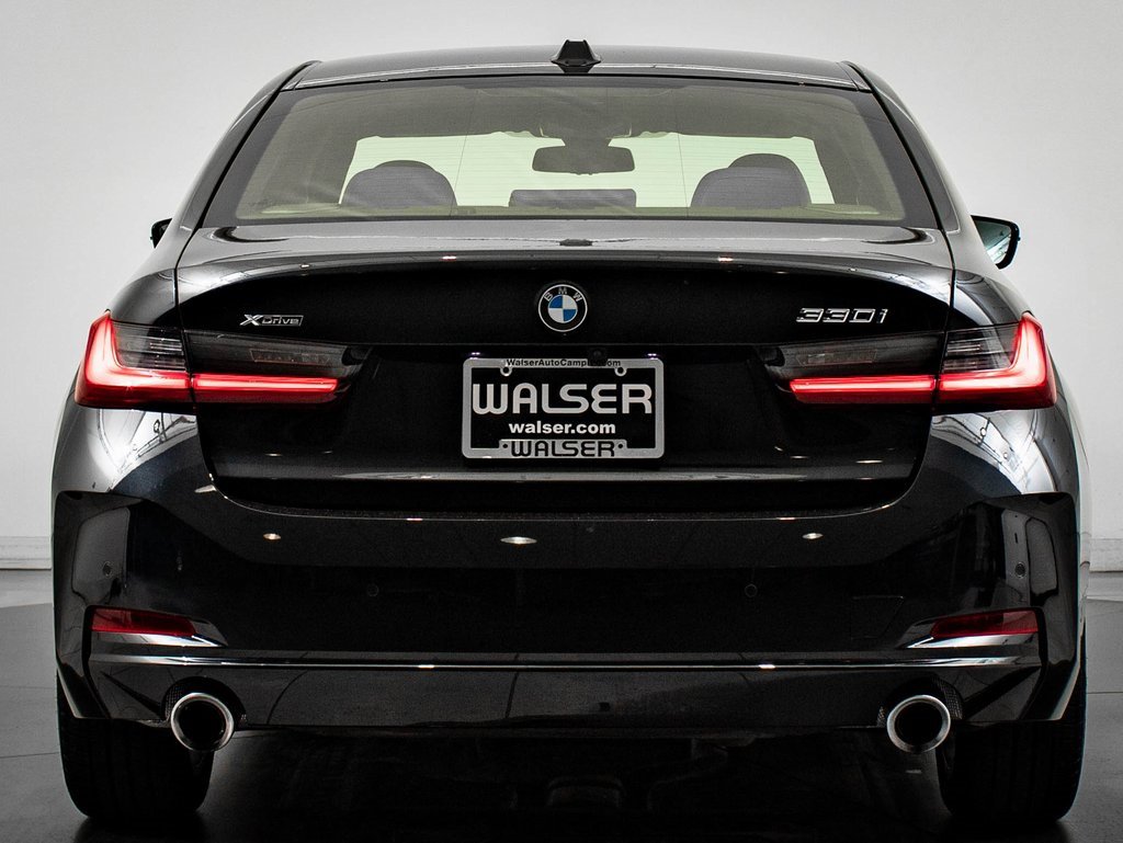 Used 2024 BMW 330i xDrive Sedan w/ Premium Package image 10