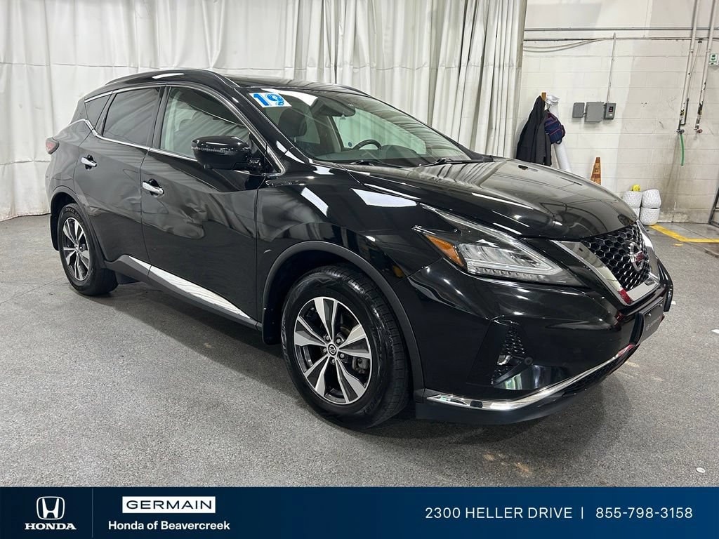 Used 2019 Nissan Murano SV w/ Premium Package AWD/4WD image 2