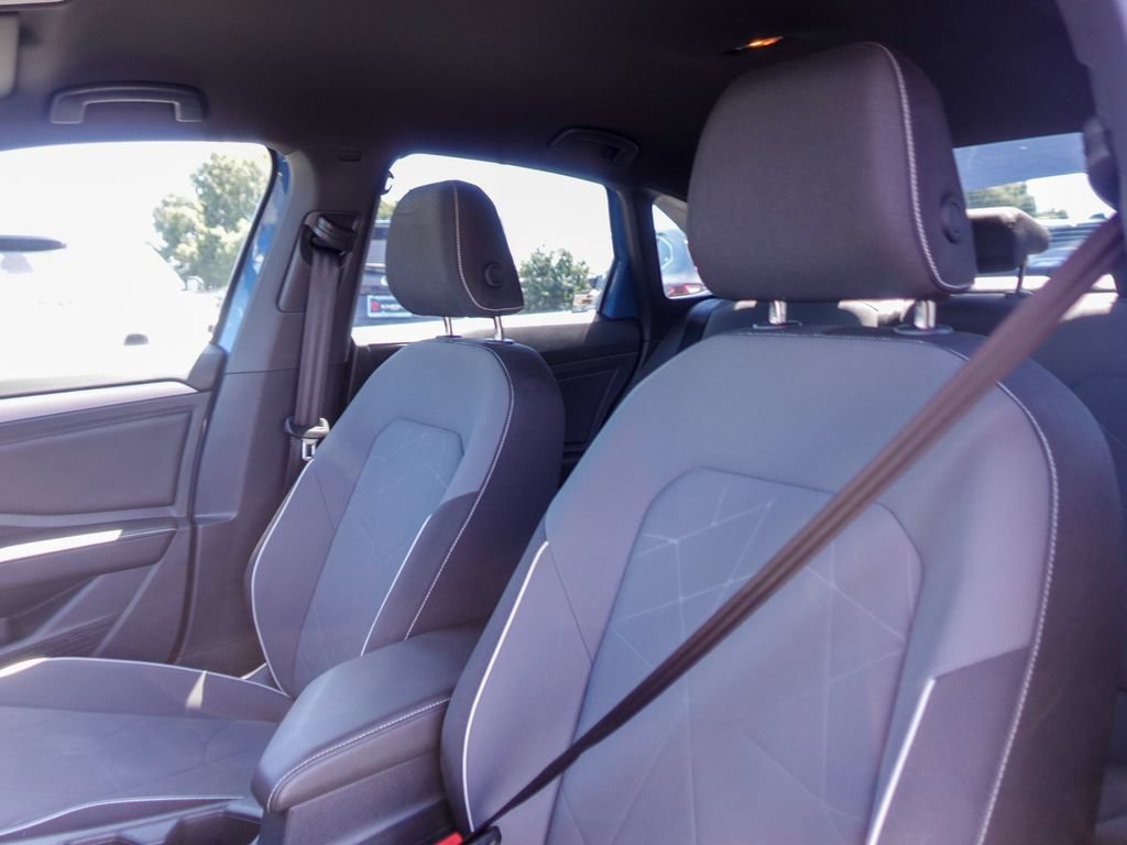 Certified 2025 Volkswagen Jetta Sport FWD image 22