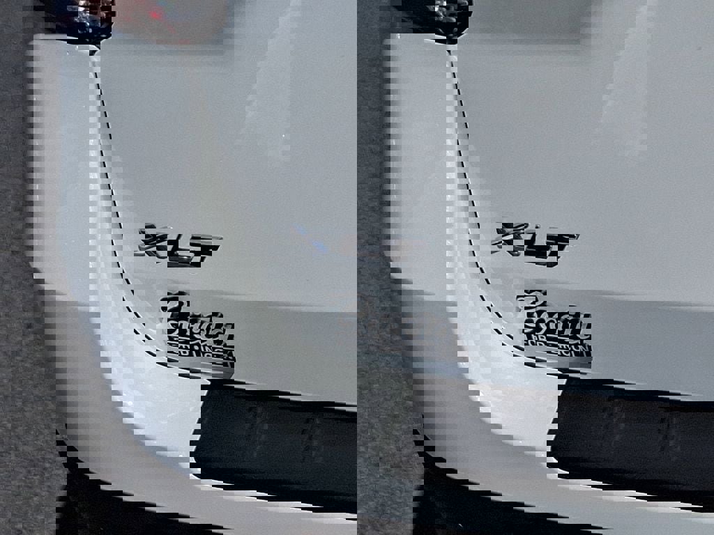 Certified 2023 Ford Explorer XLT w/ Equipment Group 202A image 31