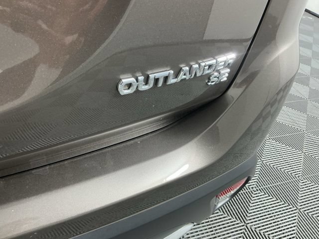 Used 2016 Mitsubishi Outlander SE FWD image 20