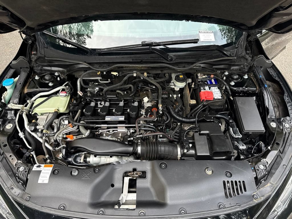 Used 2019 Honda Civic Touring image 40