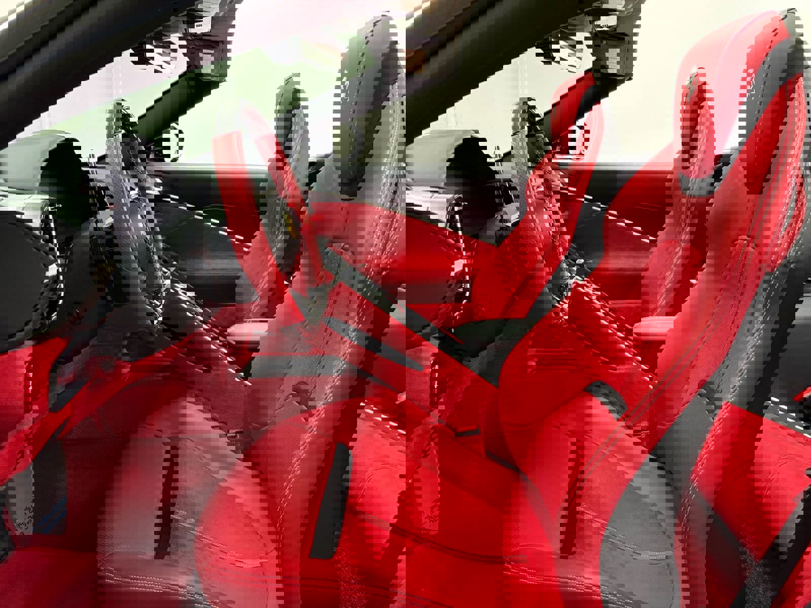 Used 2025 Ferrari Roma Spider image 10