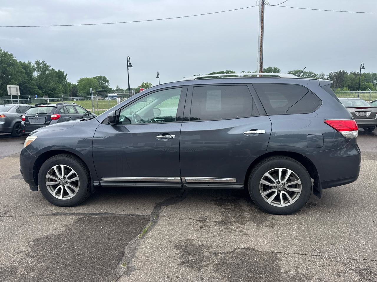 Used 2013 Nissan Pathfinder SL AWD/4WD image 8