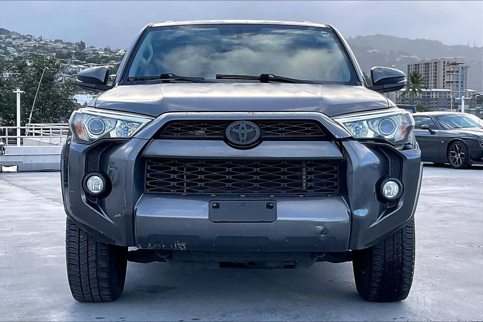 Used 2018 Toyota 4Runner SR5 Premium RWD image 6