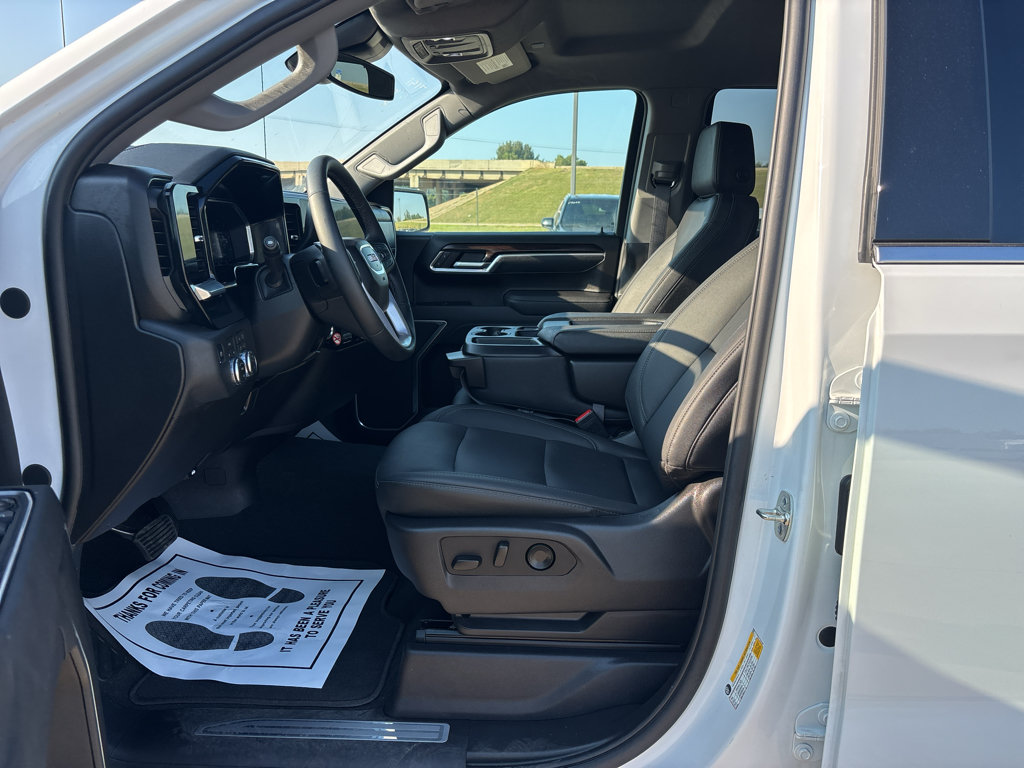 Used 2026 GMC Sierra 1500 SLT AWD/4WD image 9