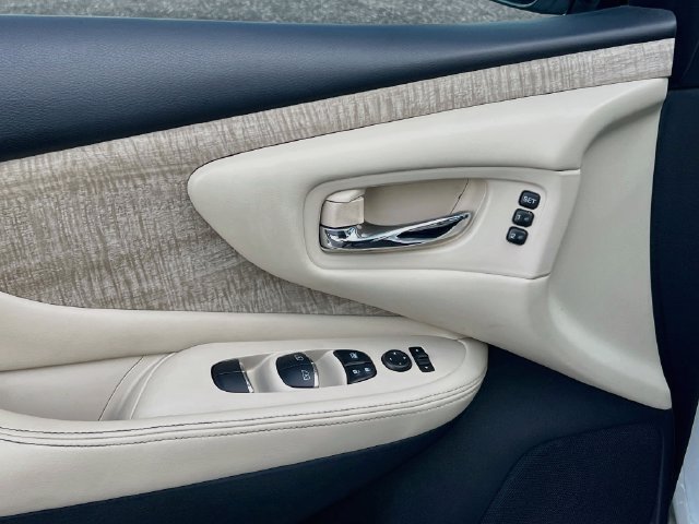 Used 2020 Nissan Murano SL FWD image 15