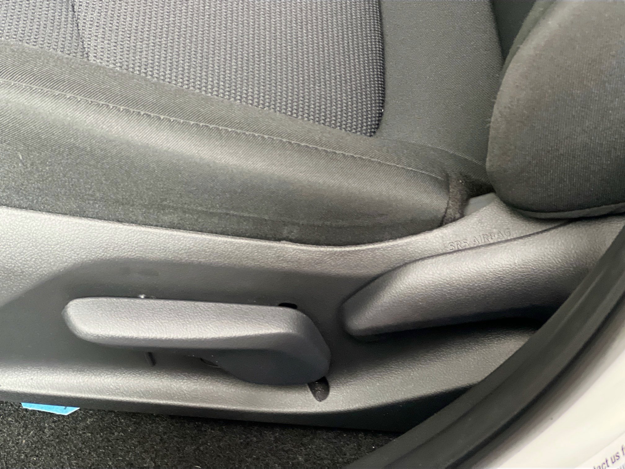 Used 2025 Toyota RAV4 LE FWD image 15