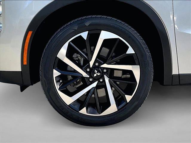 Used 2022 Mitsubishi Outlander SE FWD image 10