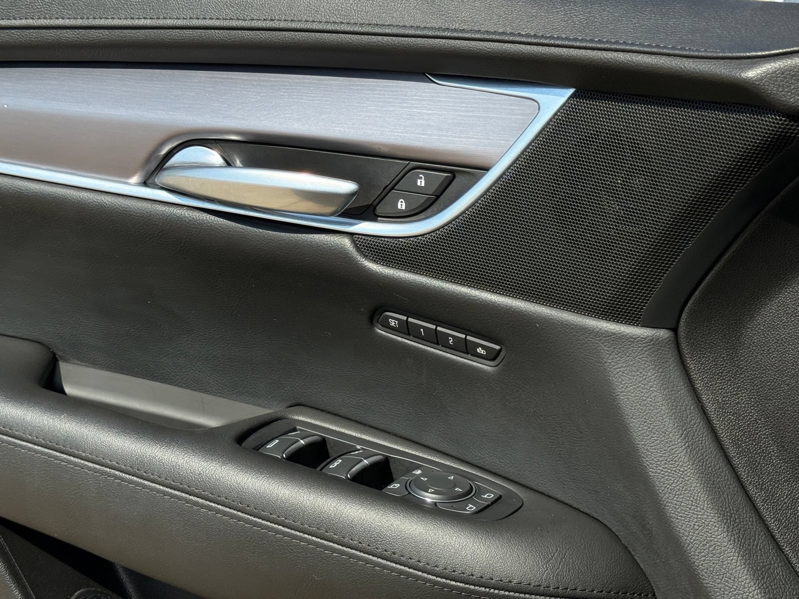 Used 2019 Cadillac XT5 Premium Luxury FWD image 24