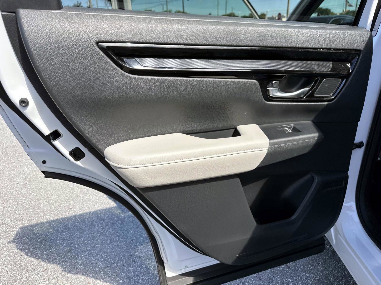 Used 2024 Honda CR-V EX-L image 13