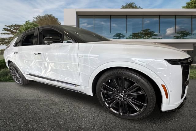New 2026 Cadillac Lyriq V image 3