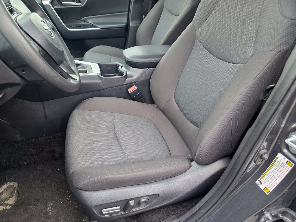 Certified 2025 Toyota RAV4 XLE AWD/4WD image 22
