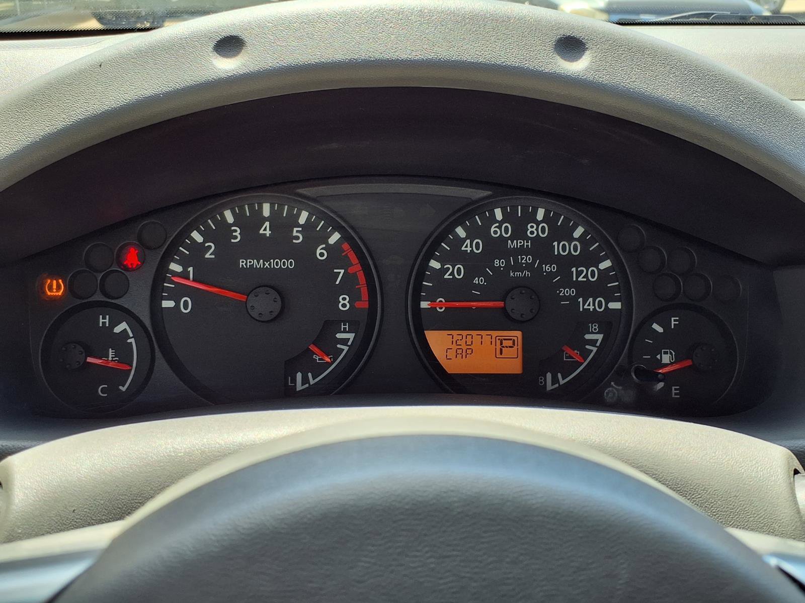 Used 2018 Nissan Frontier SV image 14