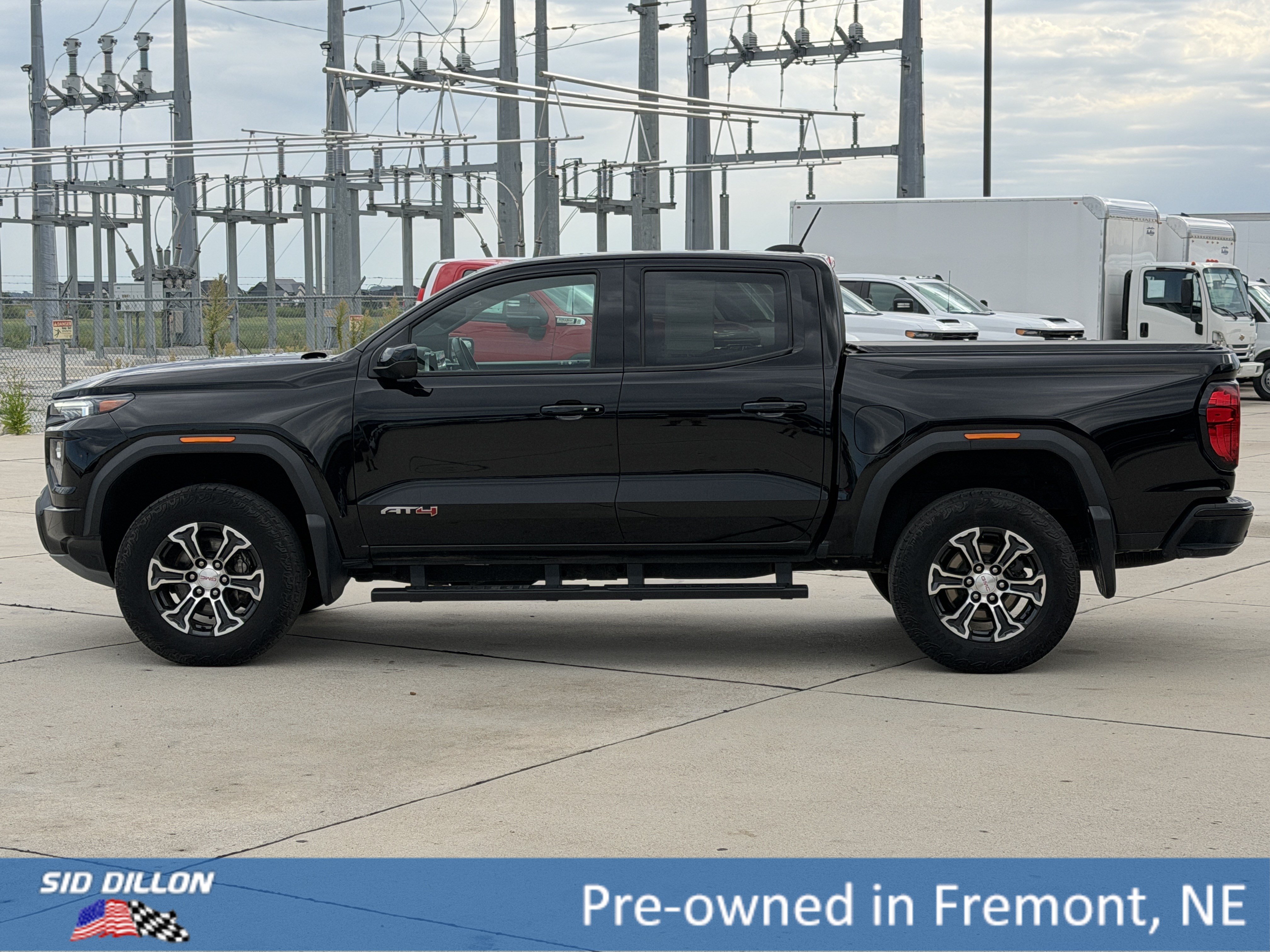 Certified 2023 GMC Canyon AT4 w/ AT4 Premium Package AWD/4WD image 8