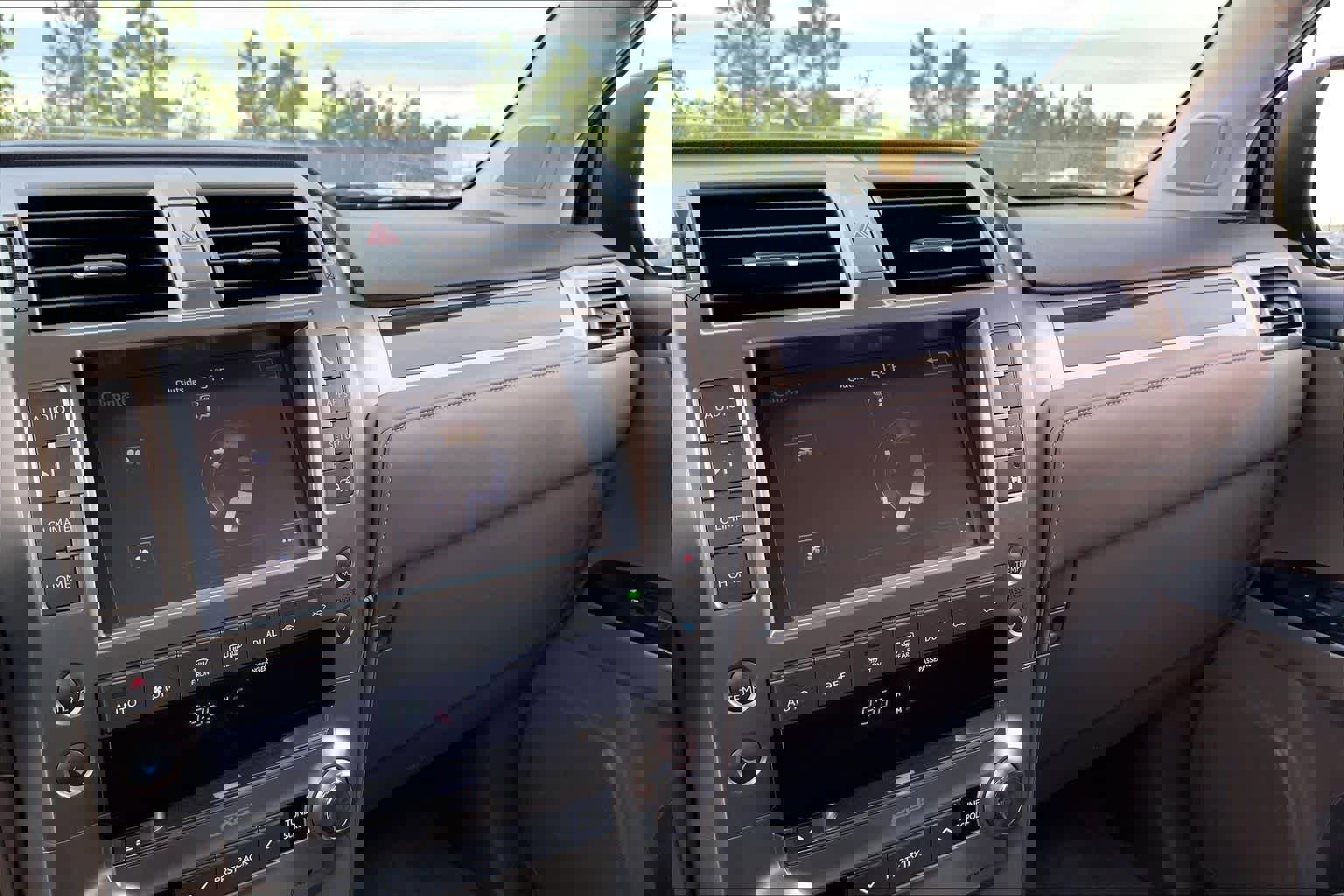 Used 2019 Lexus GX 460 image 34