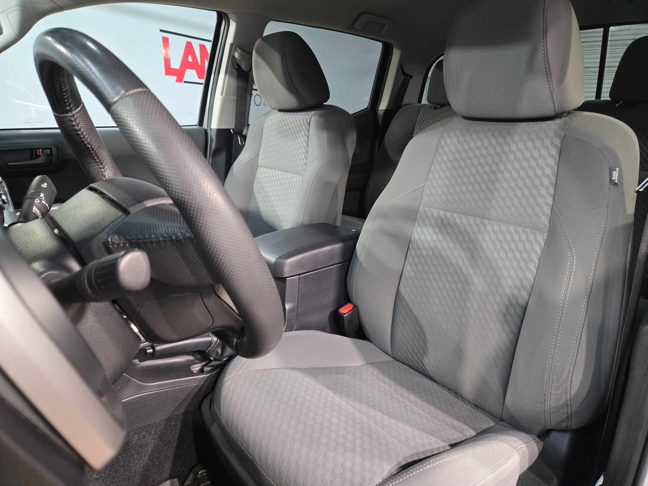 Used 2023 Toyota Tacoma SR5 RWD image 23