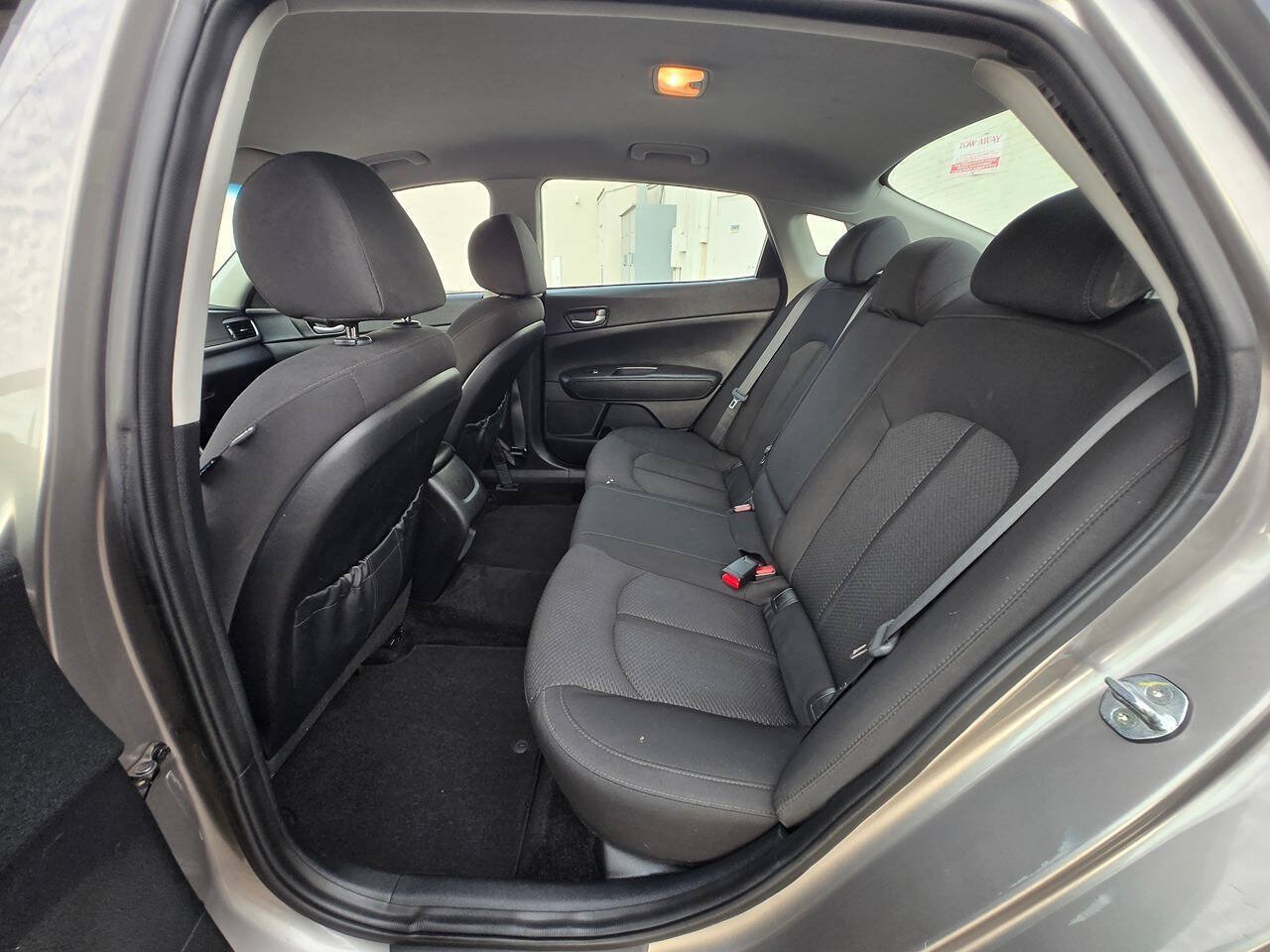 Used 2018 Kia Optima LX FWD image 25