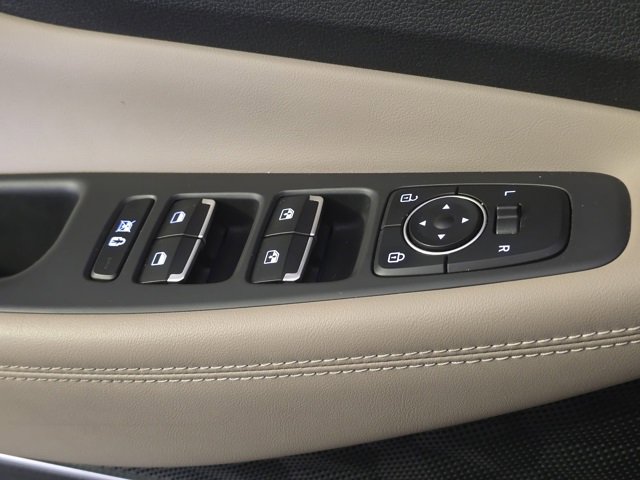 Used 2020 Hyundai Santa Fe SEL w/ Convenience + Premium Package image 9