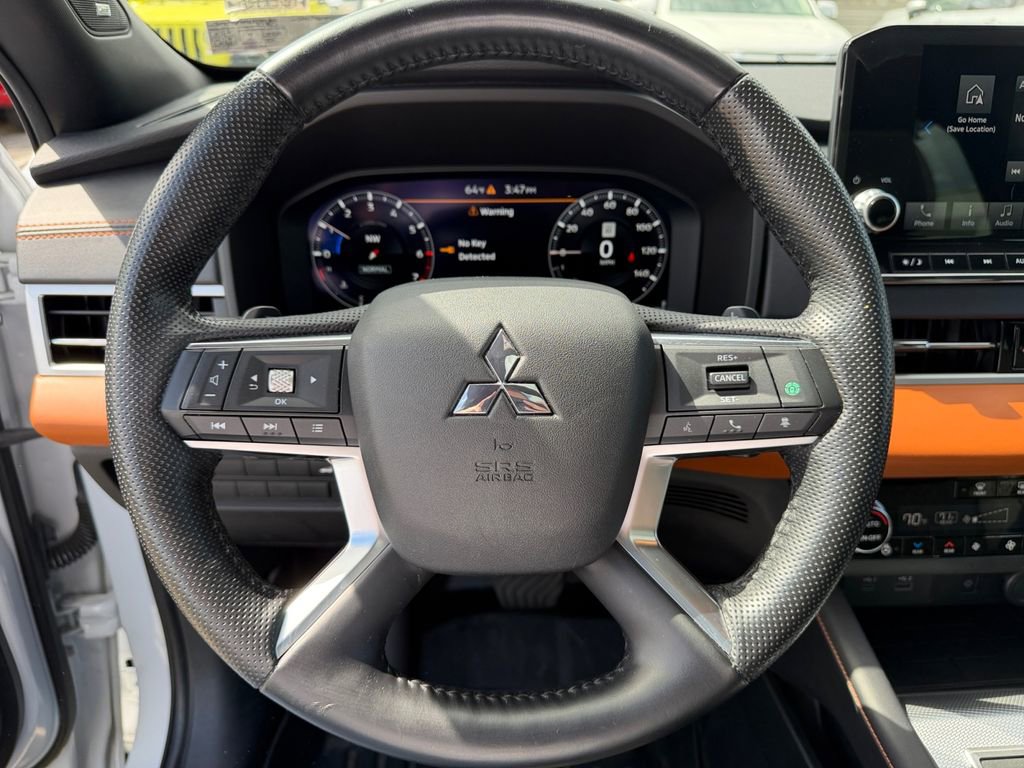Used 2022 Mitsubishi Outlander SEL AWD/4WD image 15