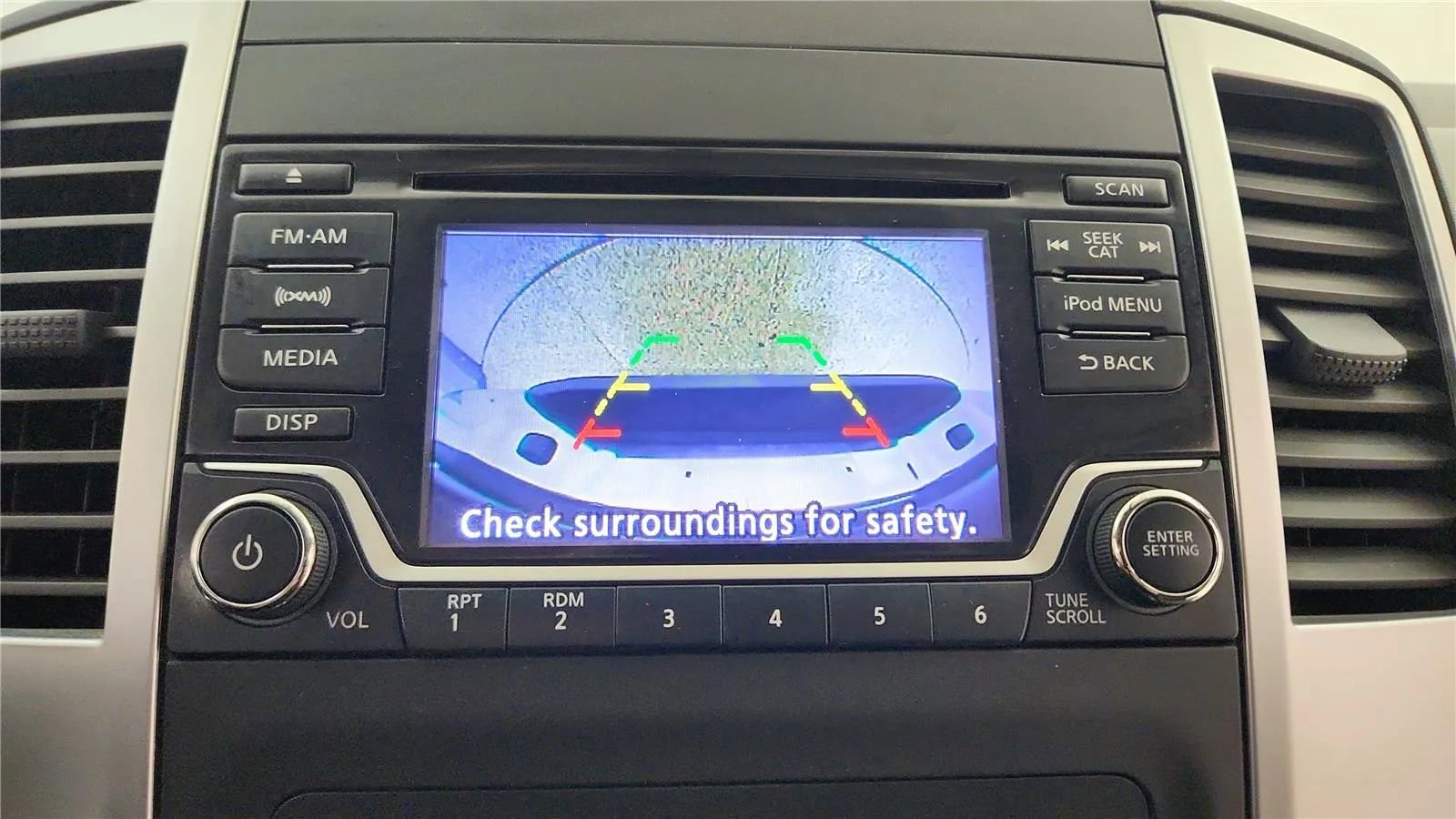 Used 2018 Nissan Frontier SV image 28