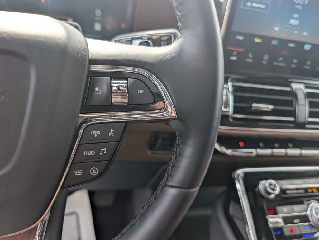 Used 2024 Lincoln Navigator L Reserve AWD/4WD image 19