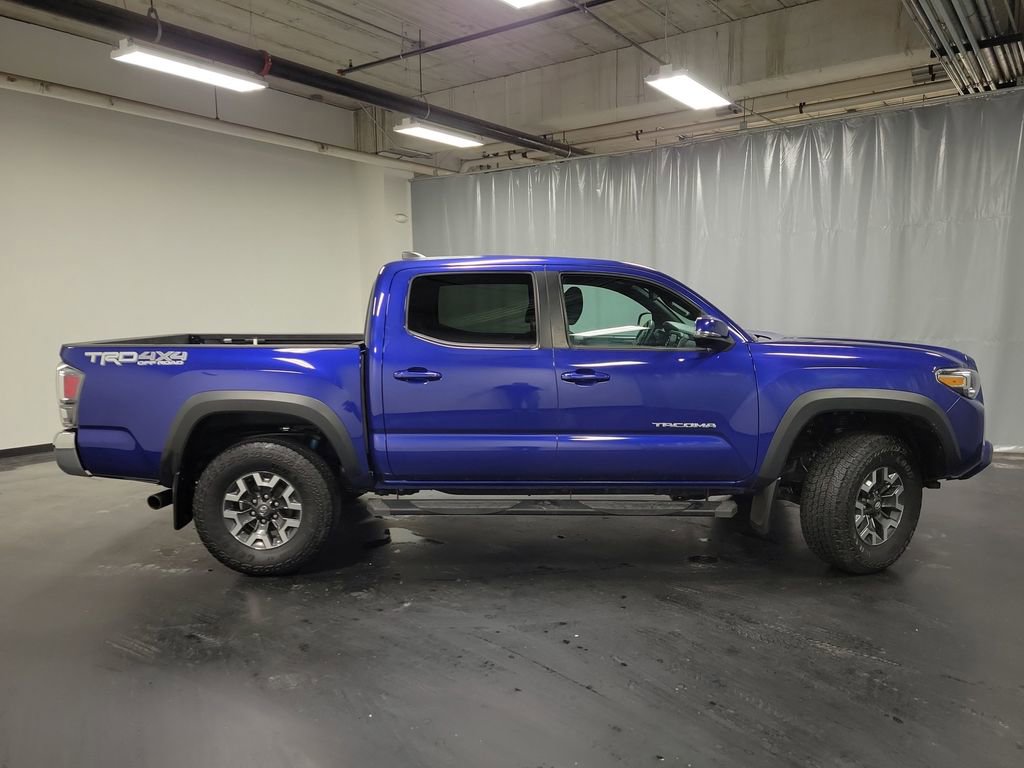 Used 2023 Toyota Tacoma TRD Off-Road image 9