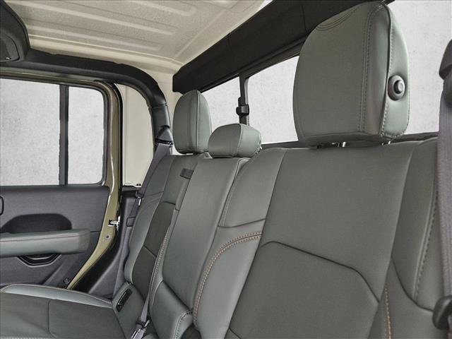 New 2026 Jeep Gladiator Mojave AWD/4WD image 15