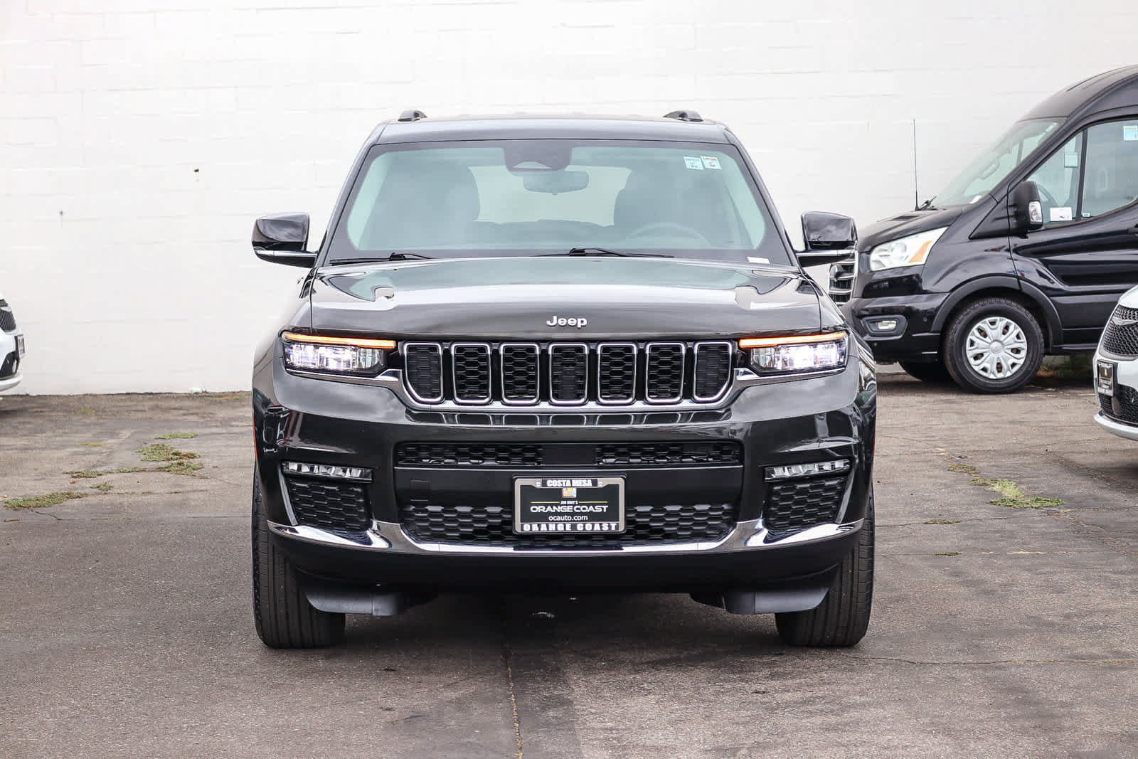 Used 2022 Jeep Grand Cherokee L Limited AWD/4WD image 2
