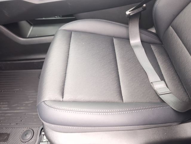 New 2026 Chevrolet Equinox LT w/ Convenience Package II image 23