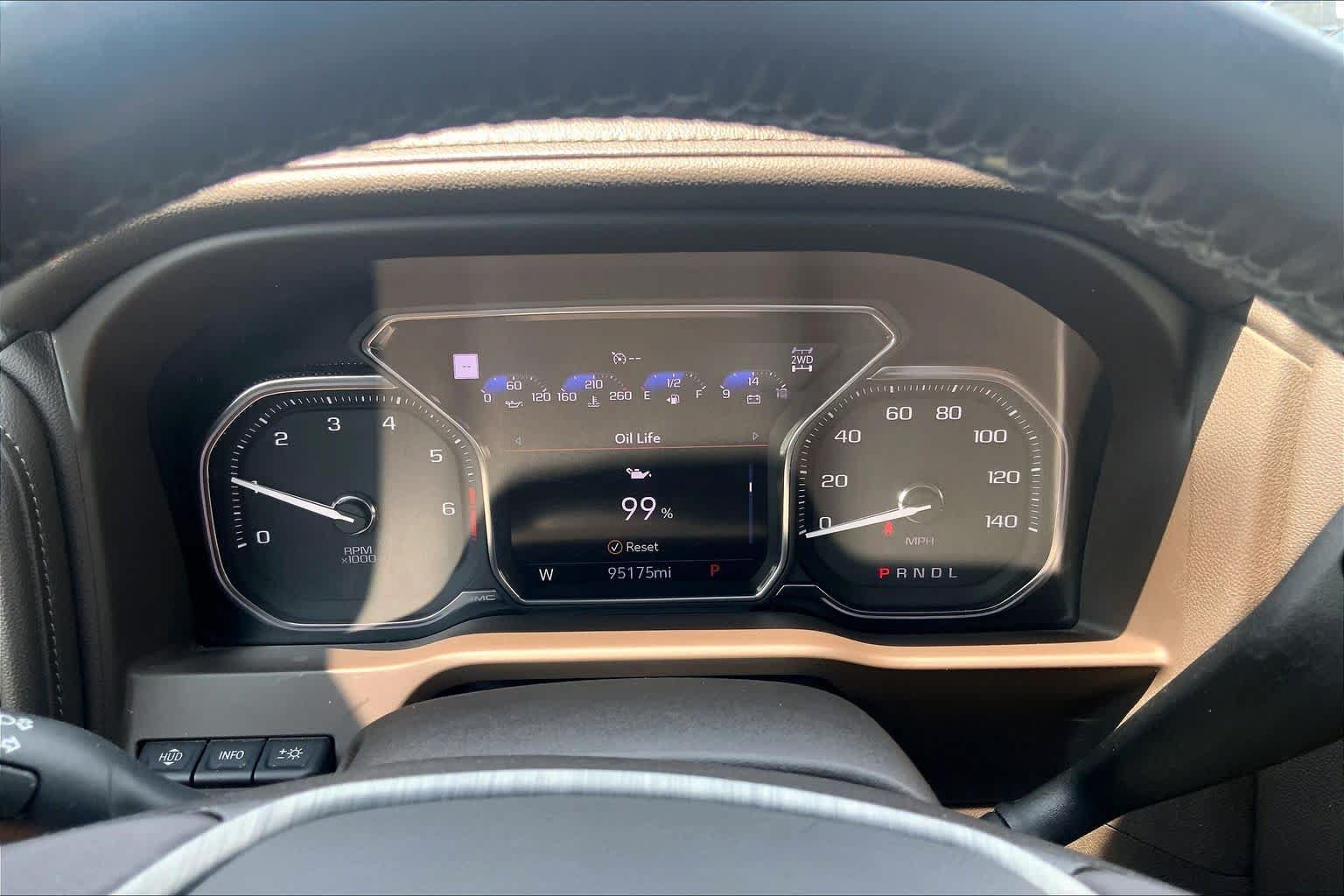 Used 2022 GMC Sierra 1500 Denali w/ Denali Reserve Package AWD/4WD image 26