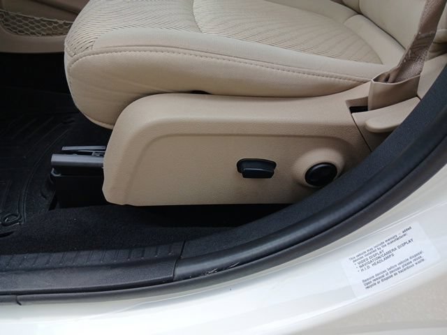 Used 2014 Dodge Journey SXT w/ Flexible Seating Group FWD image 31