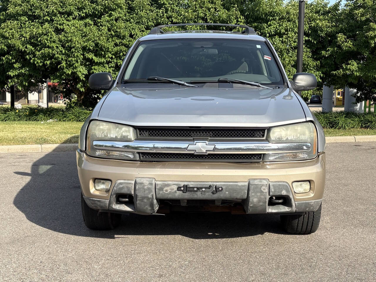 Used 2004 Chevrolet TrailBlazer 4WD w/ LS Preferred Equipment Group image 3