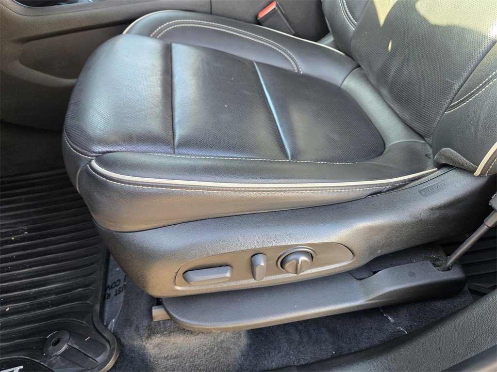 Certified 2023 Chevrolet Traverse Premier image 12