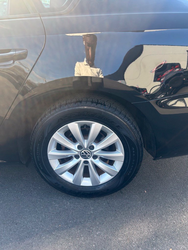 Used 2012 Volkswagen Passat 2.5 S FWD image 9