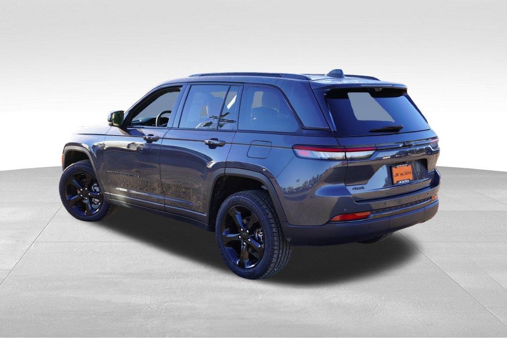 Certified 2025 Jeep Grand Cherokee Limited w/ Luxury Tech Group II AWD/4WD image 7