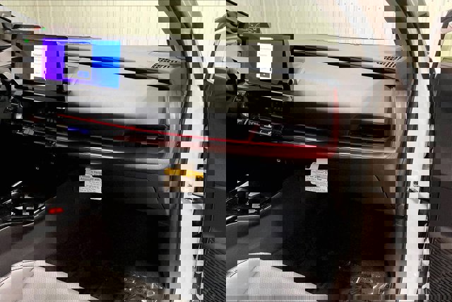 New 2026 Toyota Prius Plug-In Hybrid image 28