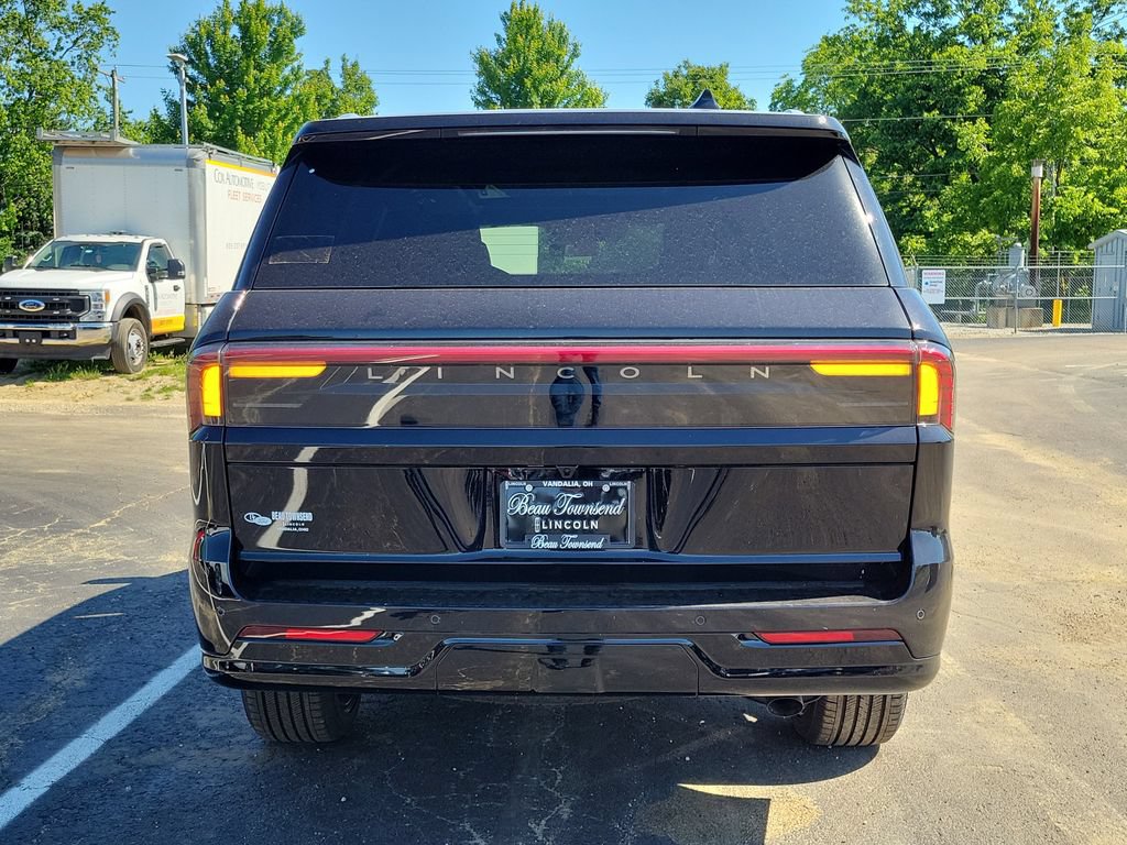 New 2026 Lincoln Navigator Black Label AWD/4WD image 5