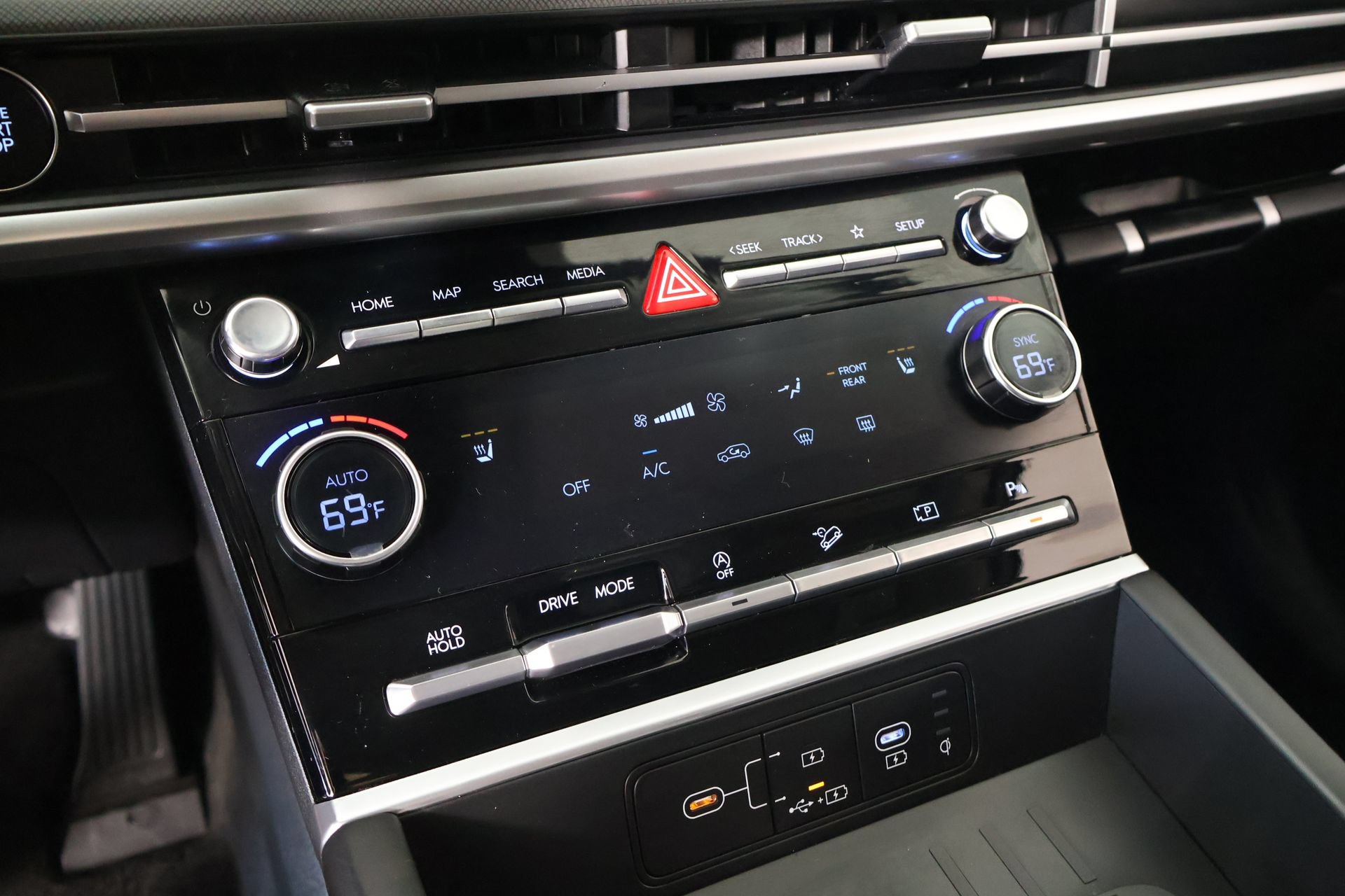 Certified 2026 Hyundai Santa Fe SEL FWD image 7