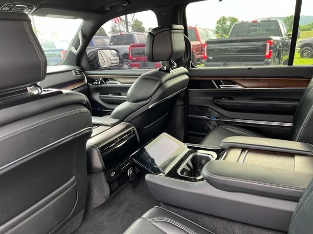 Used 2024 Jeep Grand Wagoneer L 4WD image 9