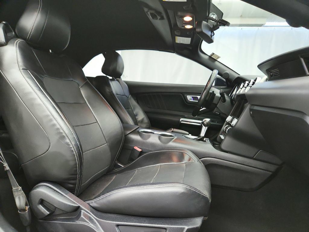 Used 2020 Ford Mustang Premium RWD image 23