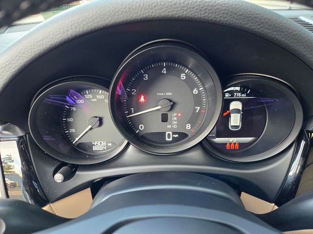 Used 2025 Porsche Macan image 24