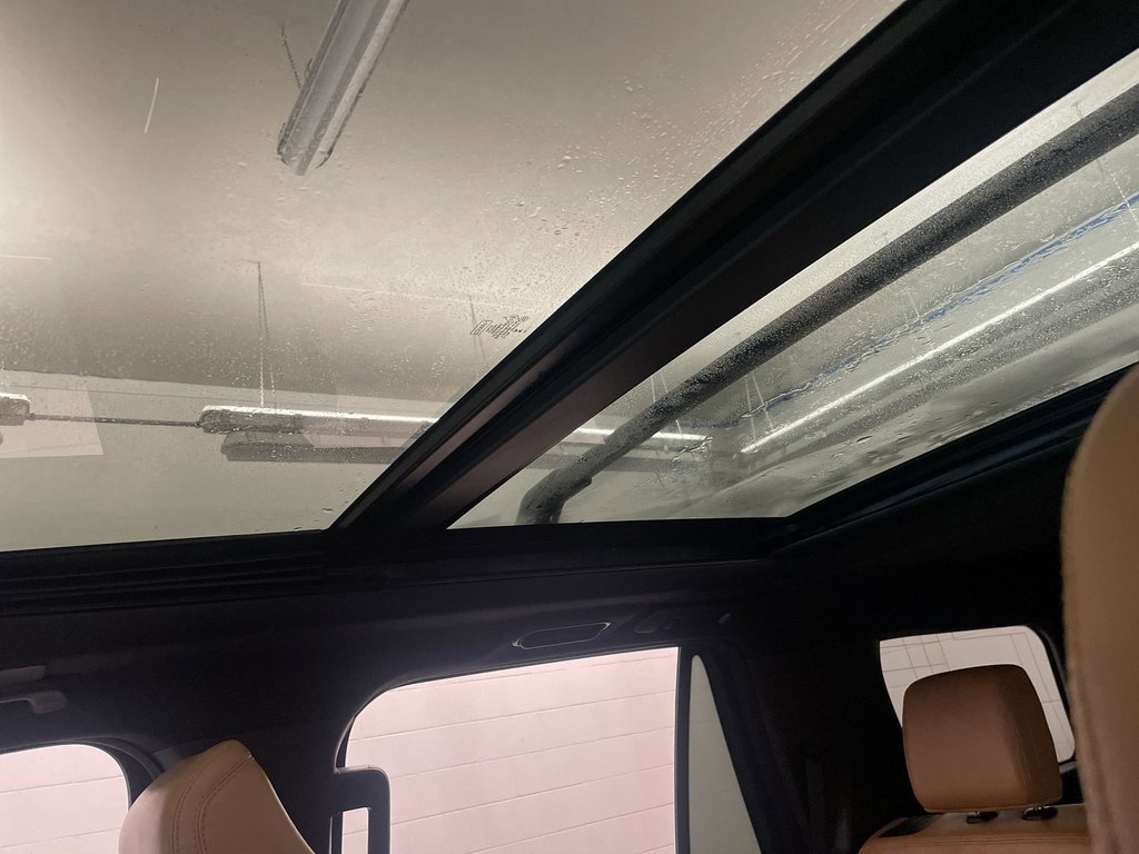 Used 2023 Ford Expedition Platinum image 13