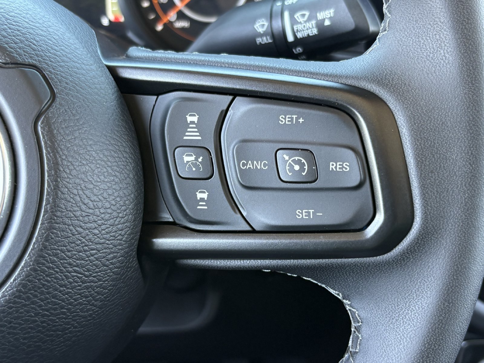 Used 2026 Jeep Gladiator Mojave AWD/4WD image 38