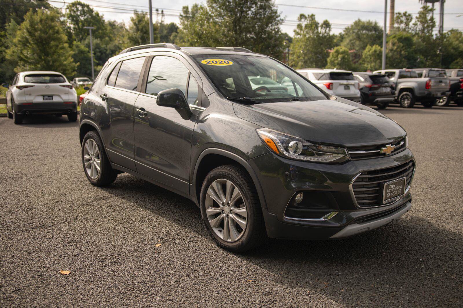 Used 2020 Chevrolet Trax Premier AWD/4WD image 1