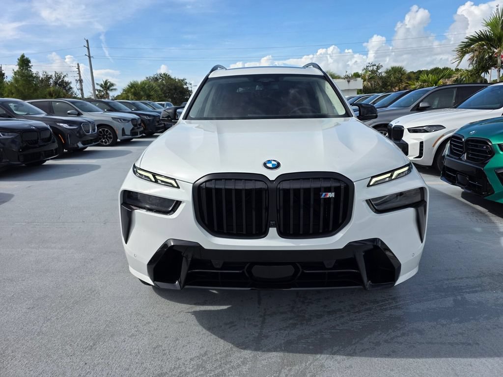 New 2027 BMW X7 M60i AWD/4WD image 2